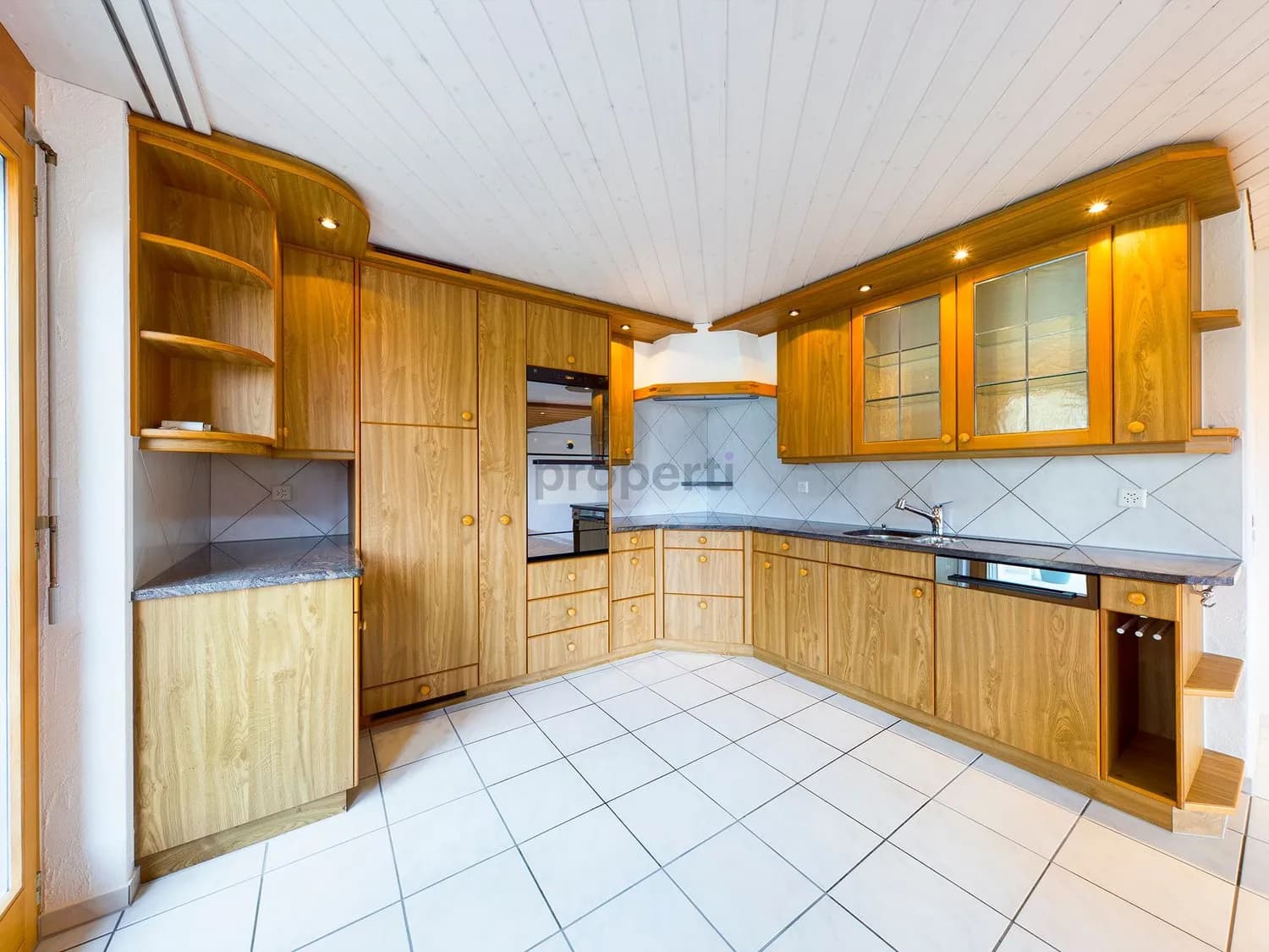 Grosszügige 5.5-Zimmer-Wohnung mit Balkon in Sarnen