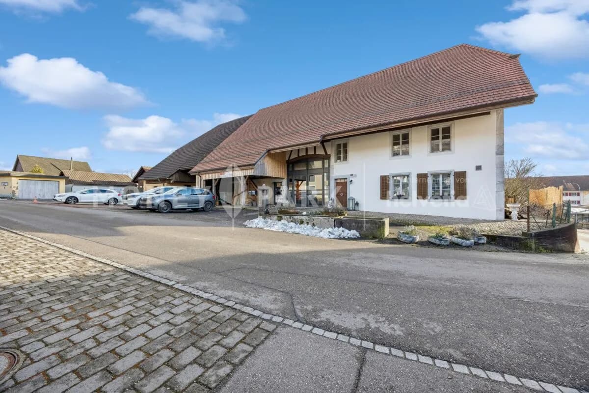 5.5-Zimmer-Einfamilienhaus mit integriertem Geschäftsteil