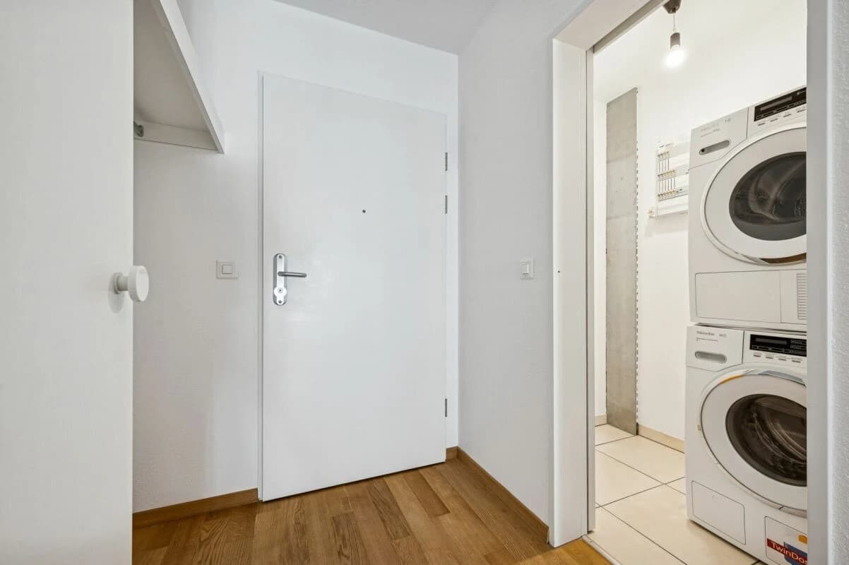 Attraktive 4.5-Zimmer-Etagenwohnung mit Balkon und Weitsicht ins Grüne