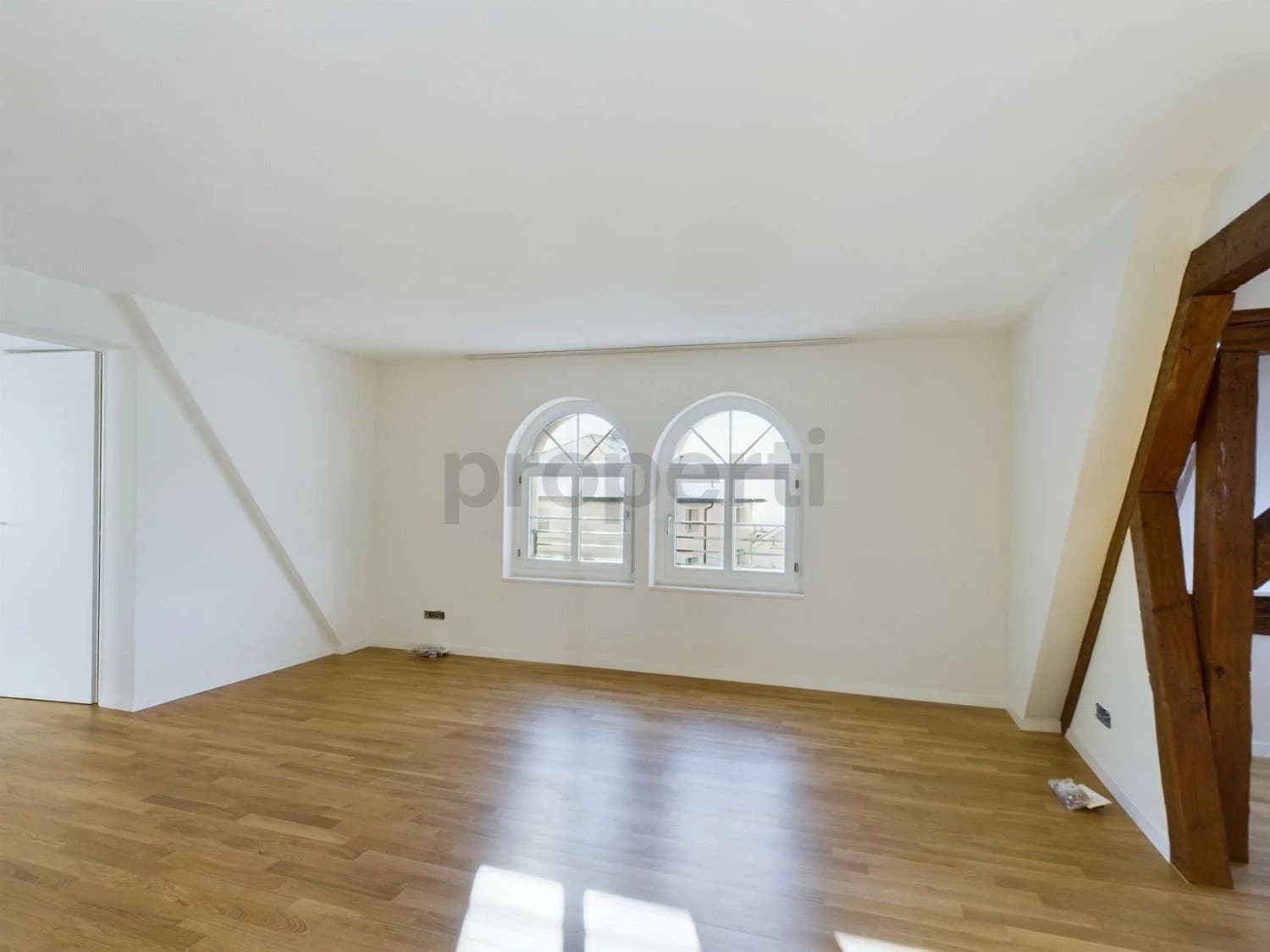 Modern 3.5-Zimmer Wohnung an zentraler Lage in Sisikon