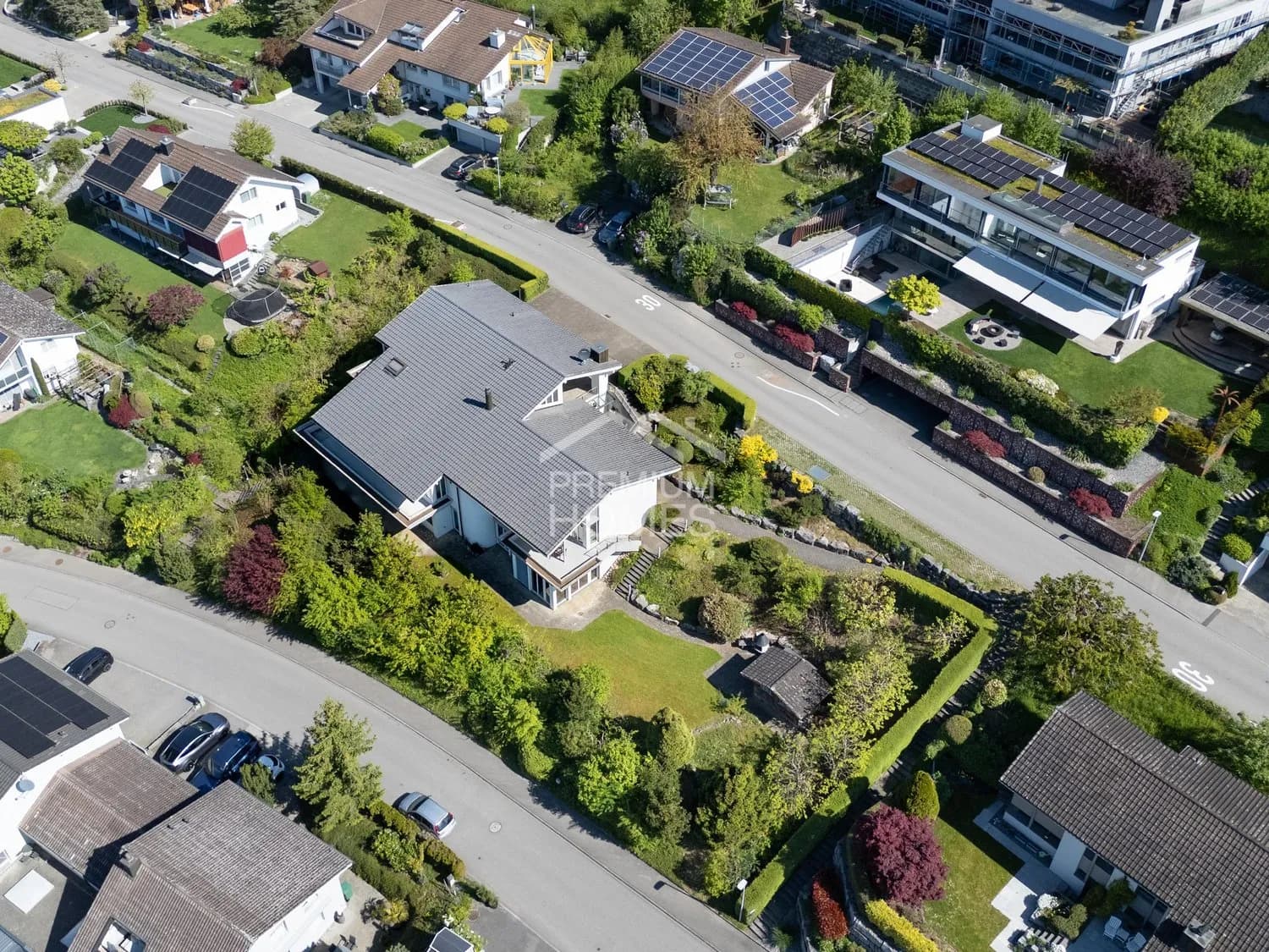 Einmalige Villa mit Blick auf Sempachersee und Zentralschweizer Alpen