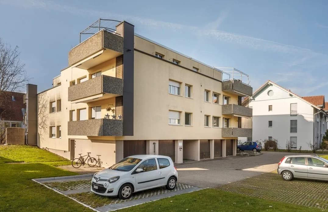 Attraktive 4.5-Zimmer-Attikawohnung im 2. Obergeschoss