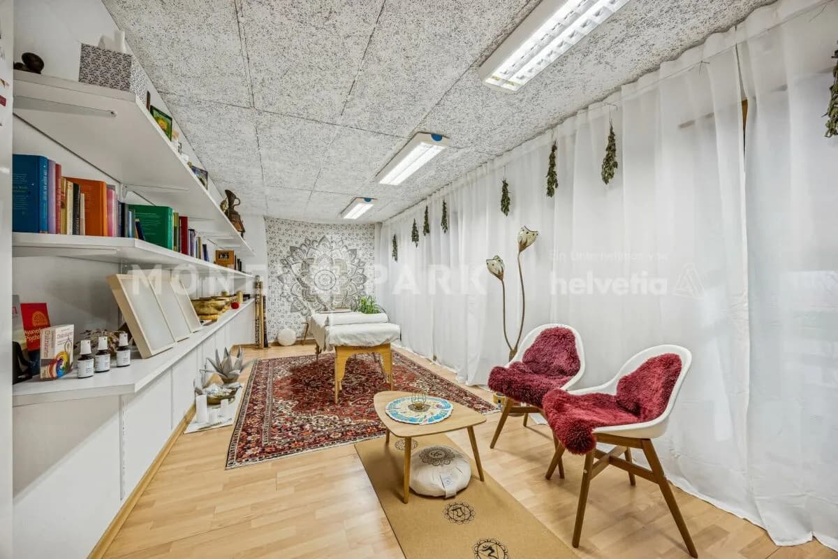 5.5-Zimmer-Einfamilienhaus mit integriertem Geschäftsteil