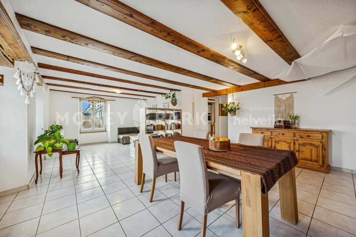 5.5-Zimmer-Einfamilienhaus mit integriertem Geschäftsteil