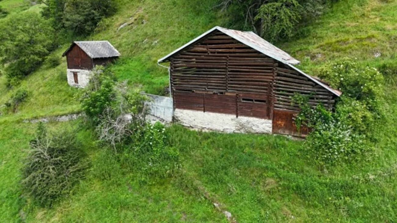 EIN STÜCK ALPENHEIMAT - MAIENSÄSS - ILANZ (SURSELVA)