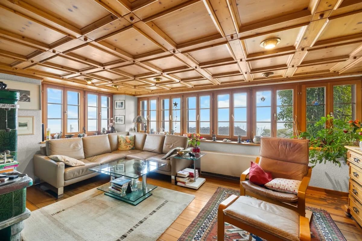 6.5-Zimmer-Eckreihenhaus mit Weitsicht, grossem Garten und Geschichte