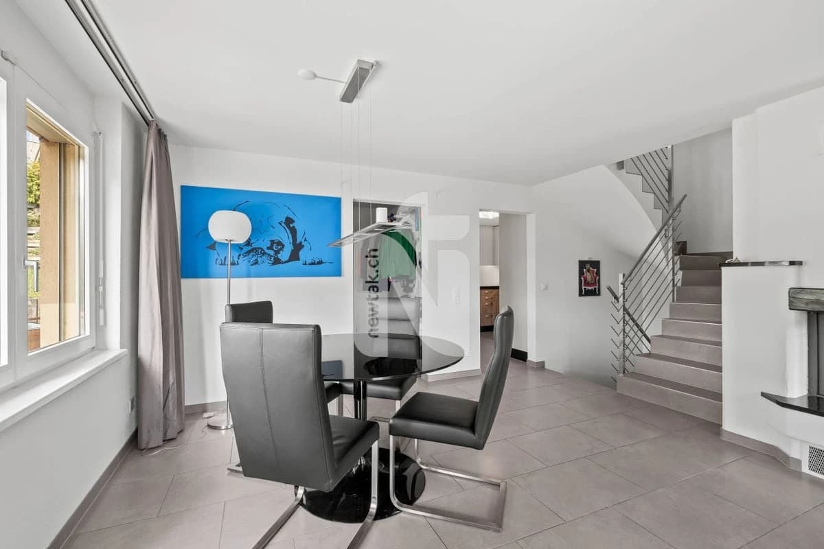 Ruhig, modern, familienfreundlich mit unverbaubarer Weitsicht ins Grüne, Garten und Tiefgaragenplätze