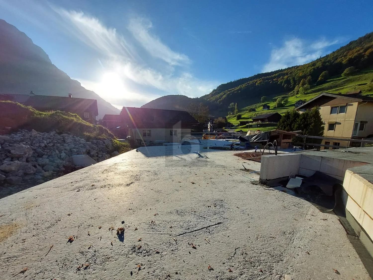 NEUBAU MIT CHARAKTER & STIL