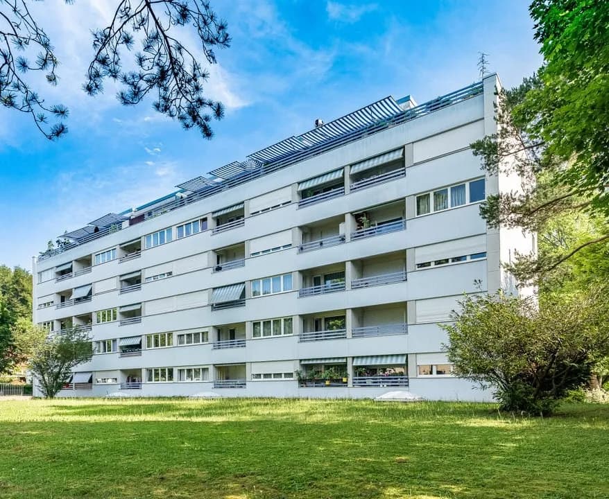 Ruhig wohnen, zentral leben – 3.5-Zimmer-Wohnung in Reinach