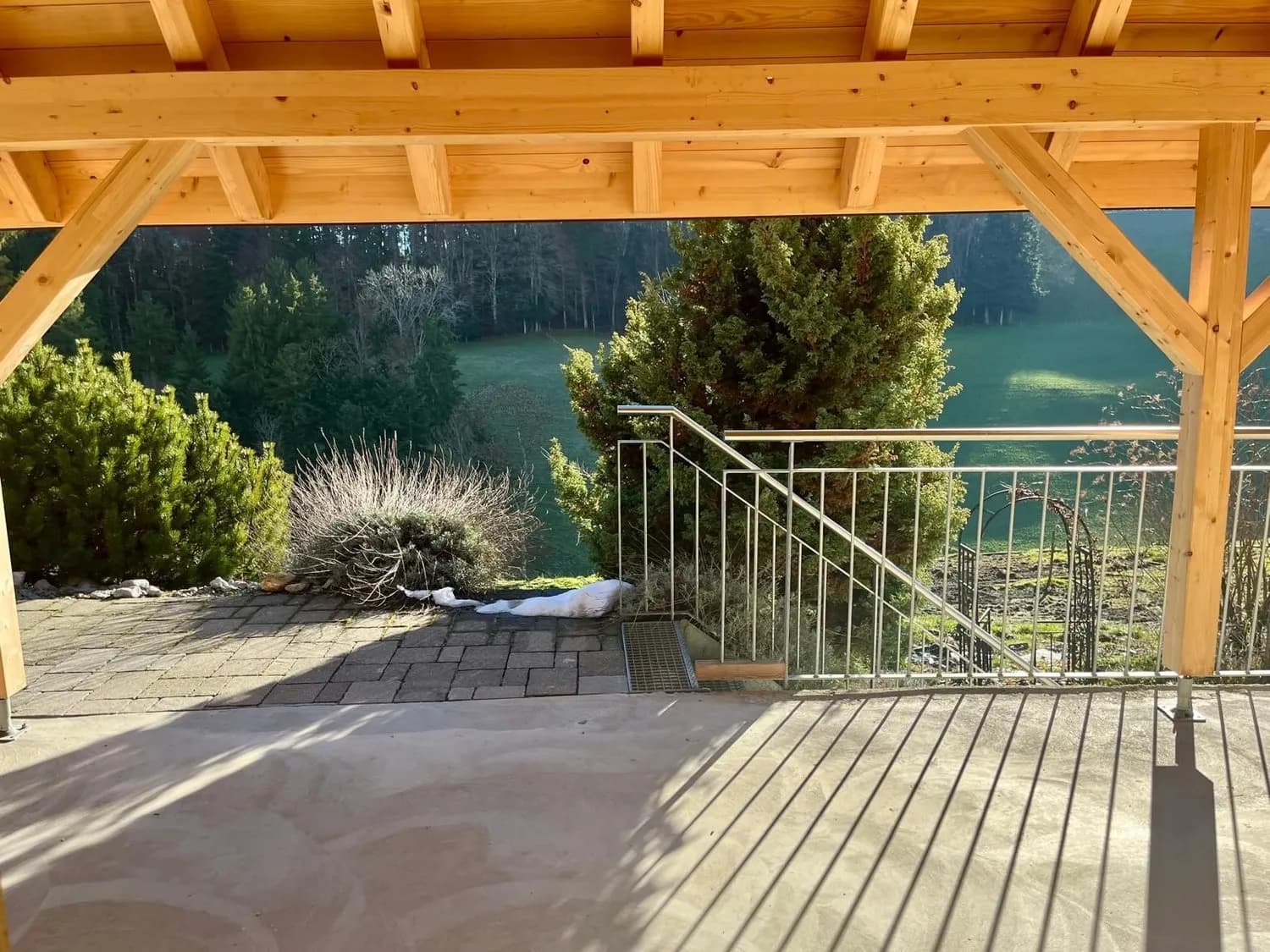 Moderne 6.5-Zimmer Wohnung in Rohrbachgraben