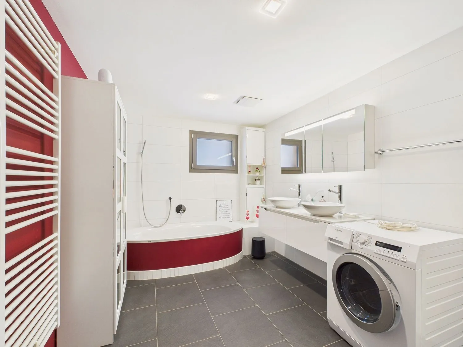 Grosszügiges Einfamilienhaus an ruhiger Lage in Bergün Filisur