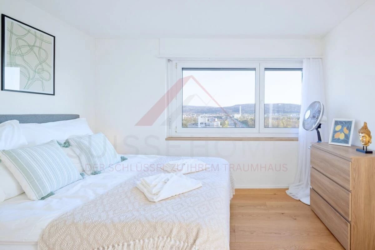 Exklusive 3.5-Zimmer-Wohnung im 15. Obergeschoss mit spektakulärer Weitsicht