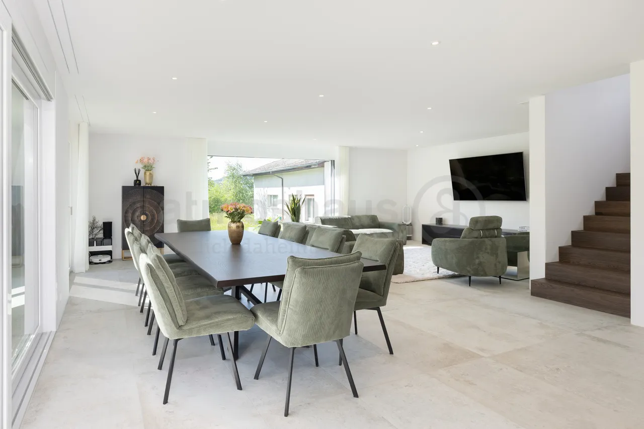 Modernes EFH in Heimiswil mit grossem Grundstück und Terrasse