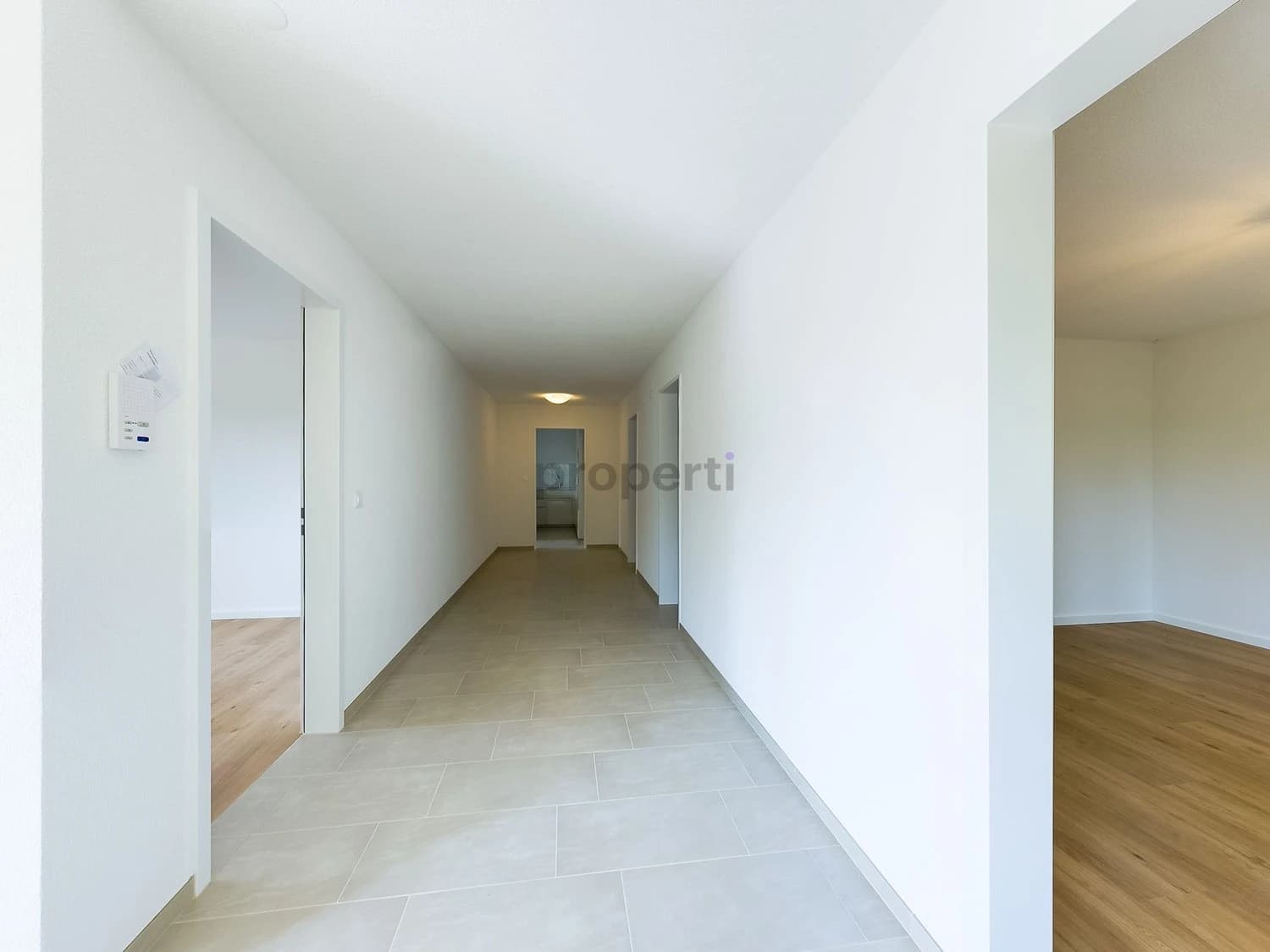 Leben wie im Einfamilienhaus - ruhig gelegene, moderne 3.5 Zimmer Wohnung mit eigenem Gartensitzplatz