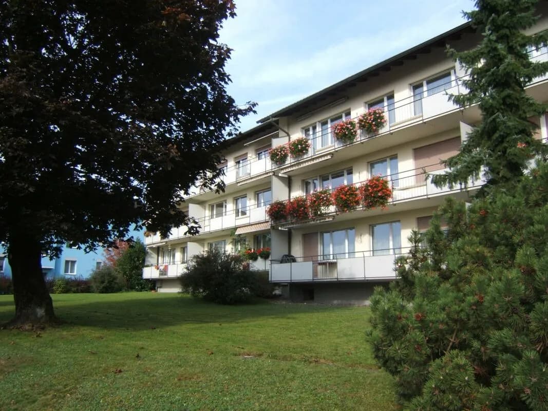 Grosszügige 3-Zimmer-Wohnung im Grünen