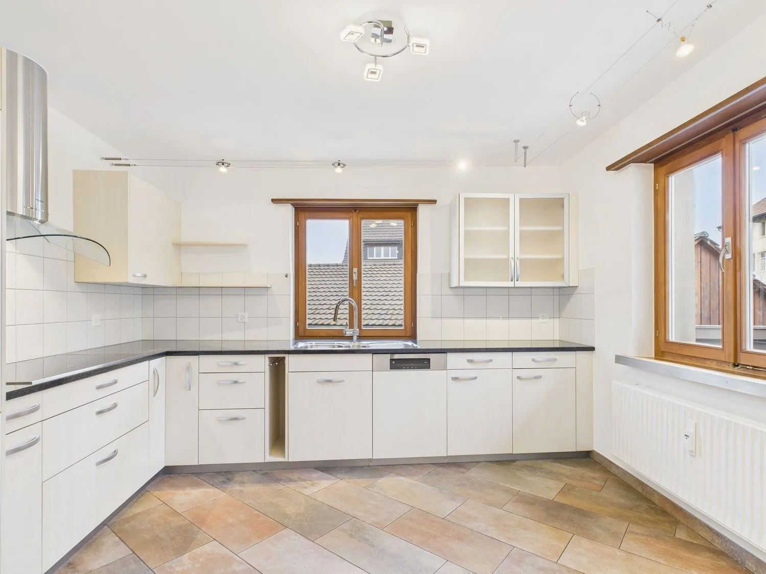 Komplett sanierte 5-Zimmer-Wohnung mit Terrasse in Wenslingen BL