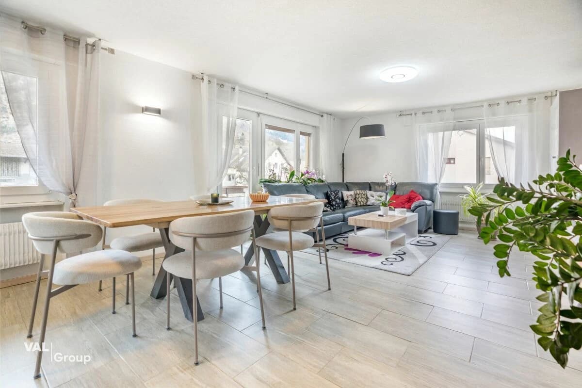 Stilvoll renoviert mit viel Licht und Charme