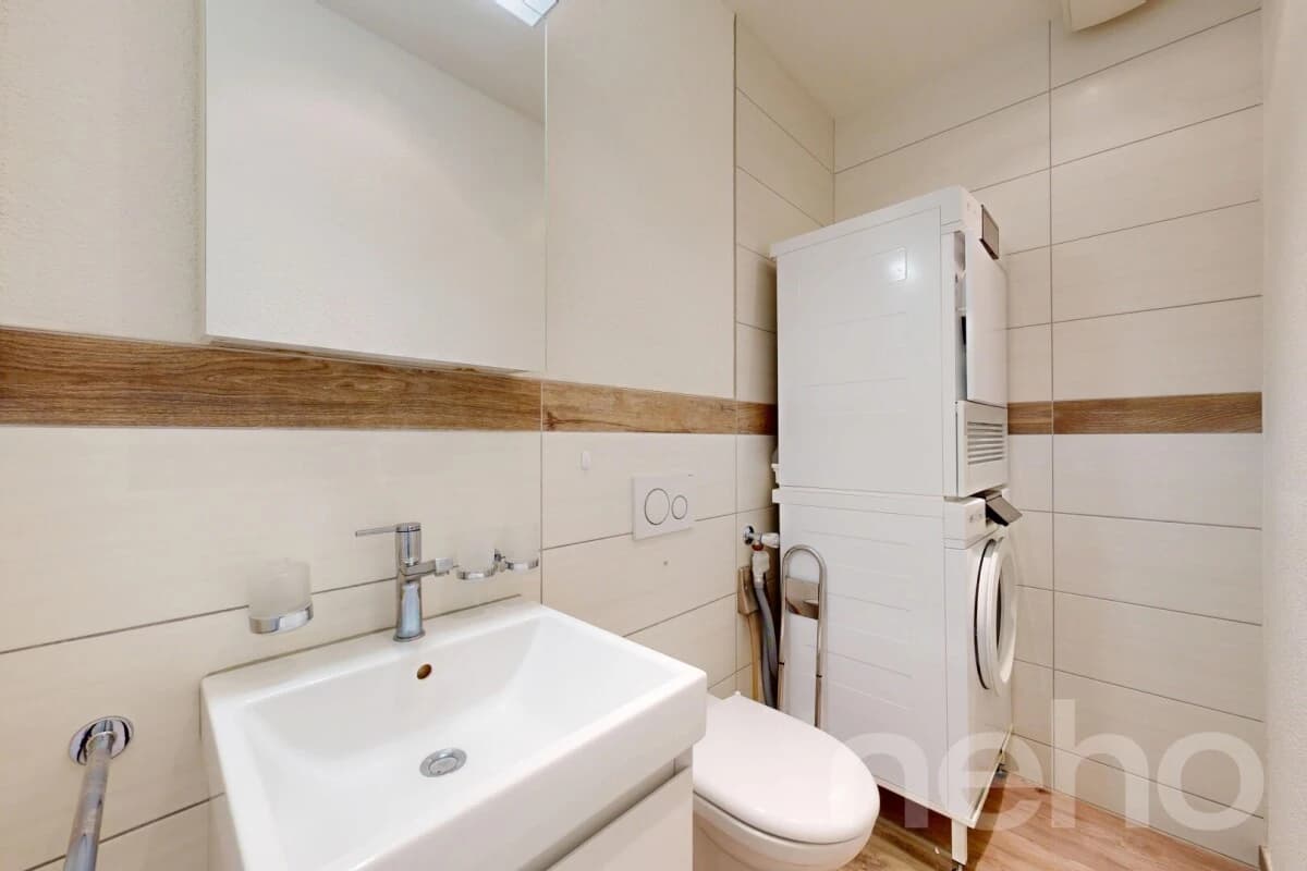 Moderne 3.5-Zimmer-Wohnung mit Balkon und flexiblem Zusatzraum