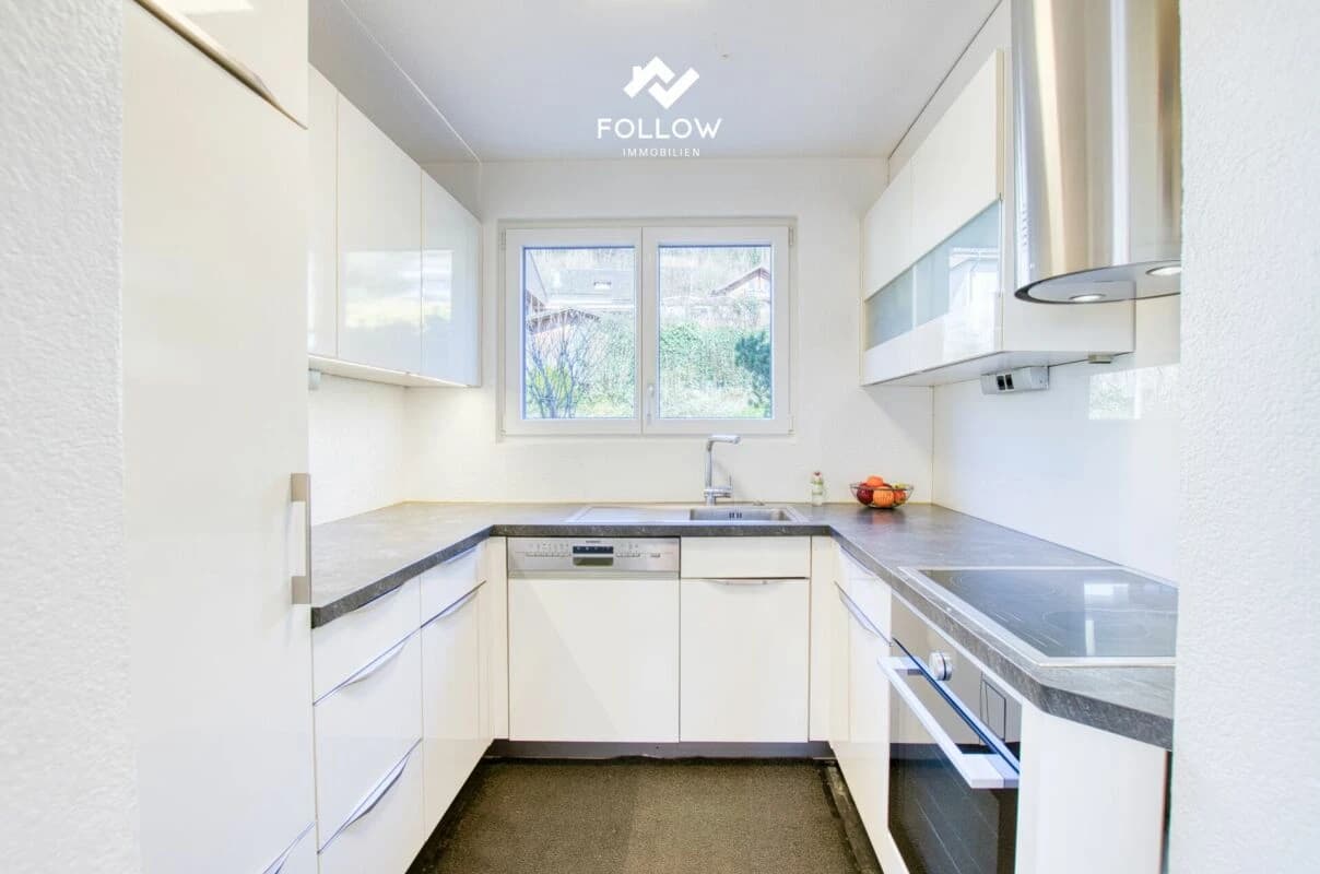 Wohnen mit Weitblick, Zweifamilienhaus an bester Hanglage