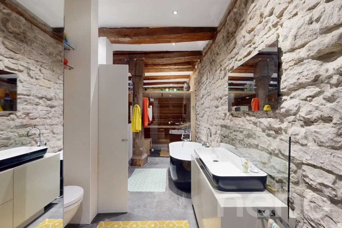 Einzigartiges Bijou mit modernem Wohnkomfort und grosser Terrasse