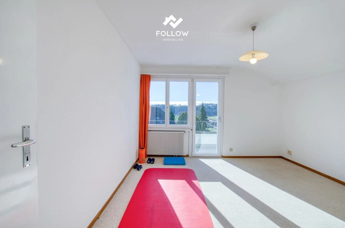 Wohnen mit Weitblick, Zweifamilienhaus an bester Hanglage