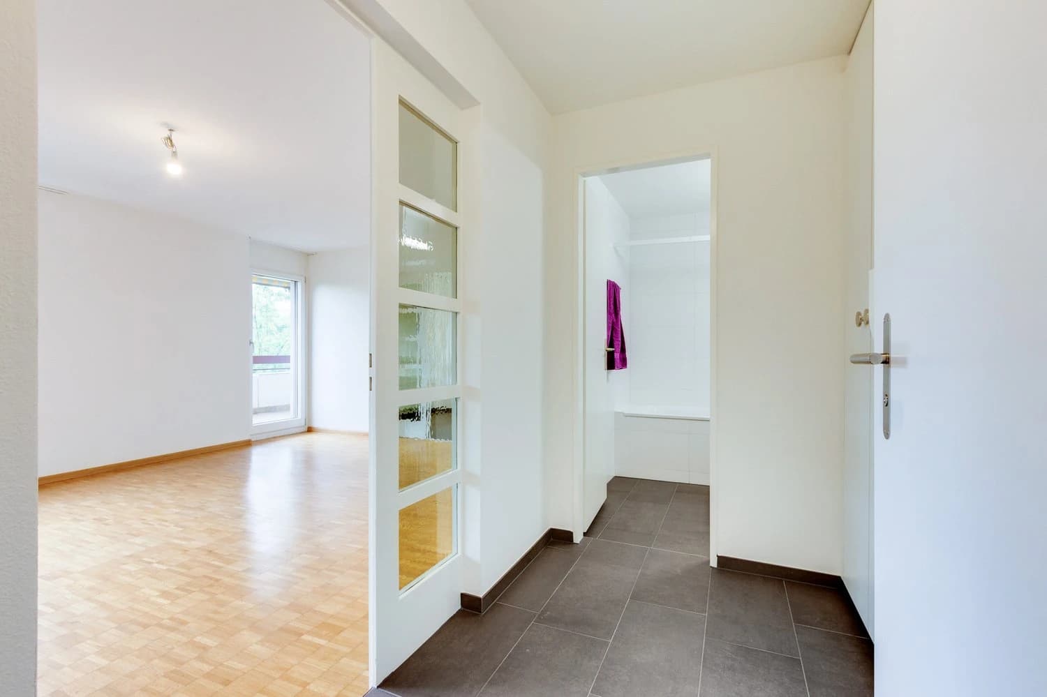 Schöne Aussicht in sonnenverwöhnter Liegenschaft!!!