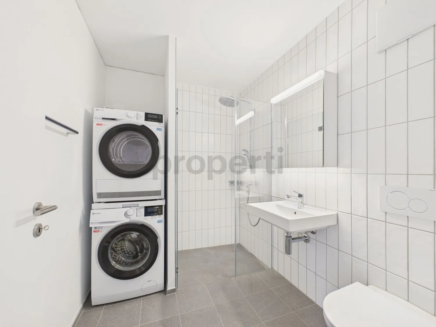 Moderne 3.5-Zimmer-Wohnung mit Balkon, Basel