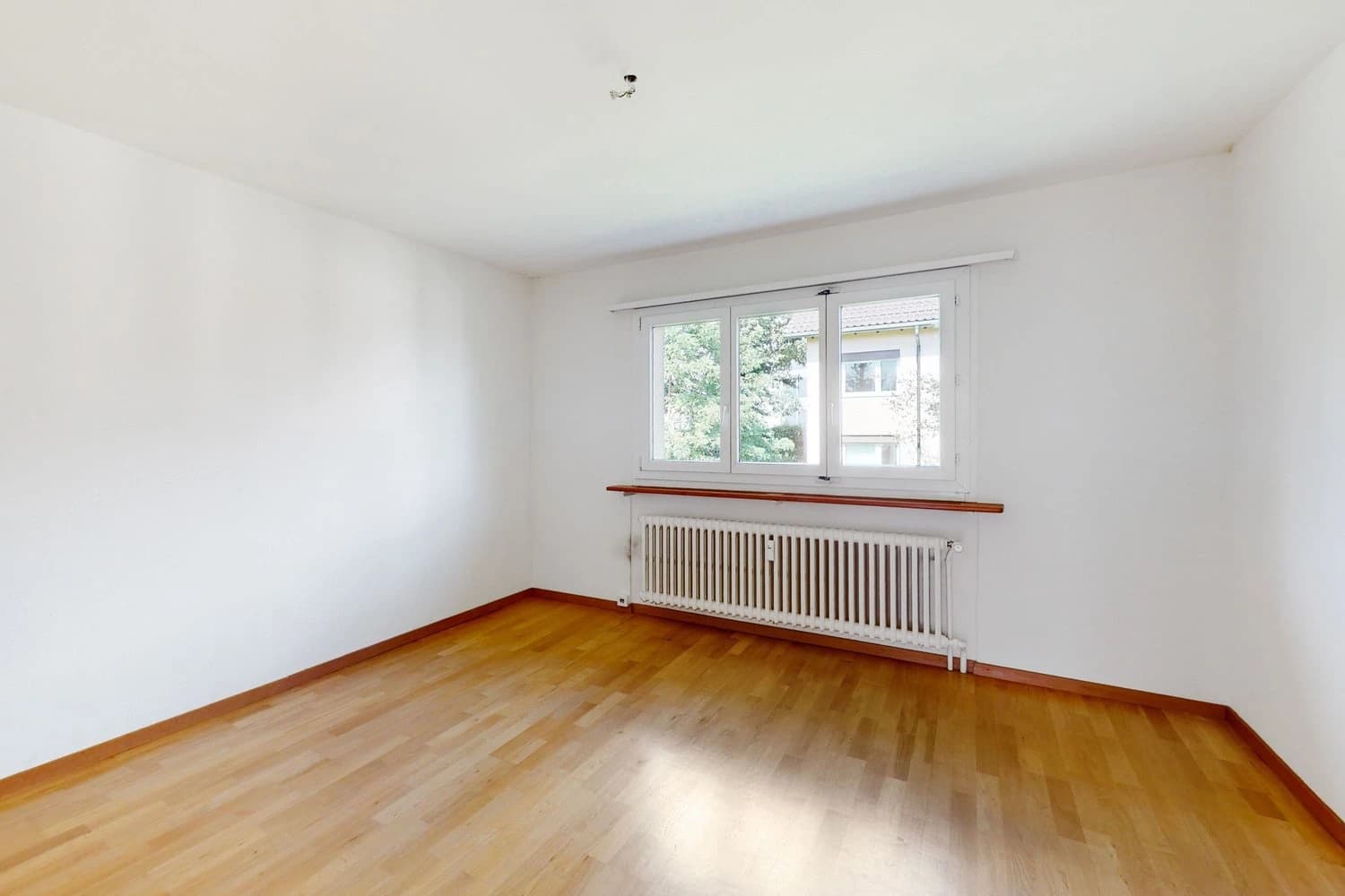 Wohnen in Zürich-Höngg, nahe beim Meierhofplatz - befristet bis 30.11.2028!