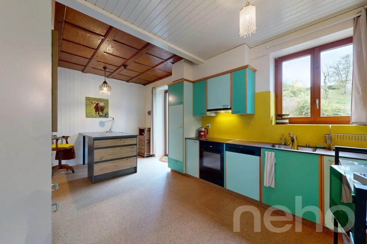 Maison familiale Atypique Rénovée avec jardin et garage indépendant