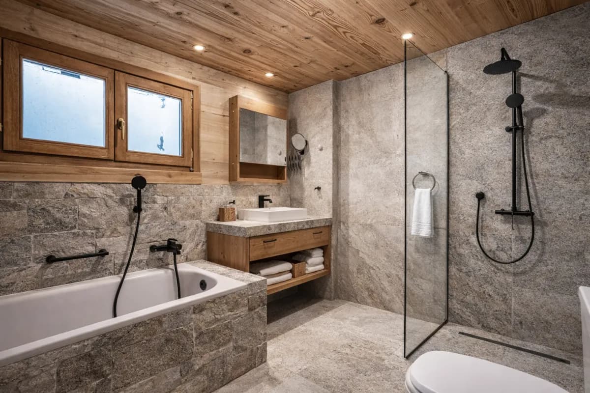 Hochwertige 4.5-Zimmer-Wohnung an ruhiger Toplage in La Punt Chamues-ch