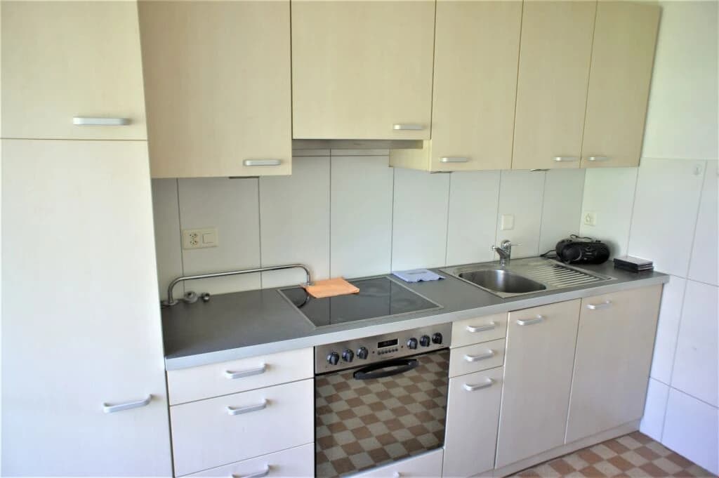 Grosszügige und helle Wohnung an ruhiger Lage!