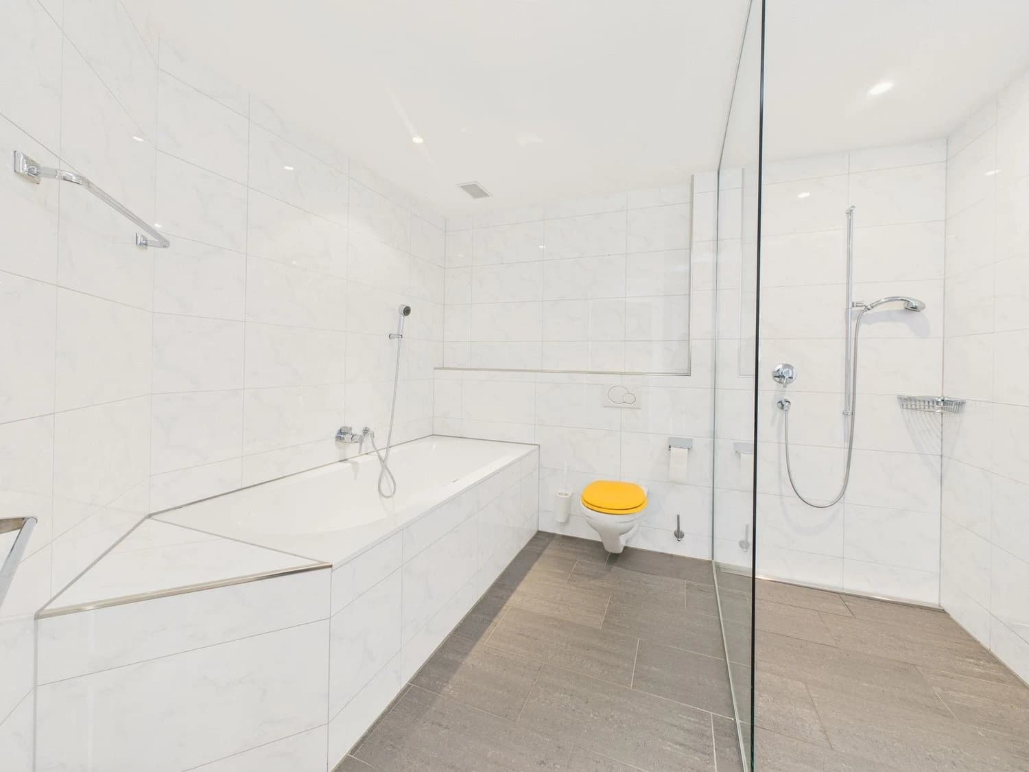 Einzigartige Wohnung in Wald ZH mit 5.5 Zimmern und atemberaubender Aussicht