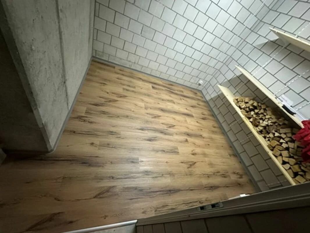 Neu! Renovierte 4.5 Zi-Eigentumswohnung mit zwei Balkonen und Tiefgaragenplatz