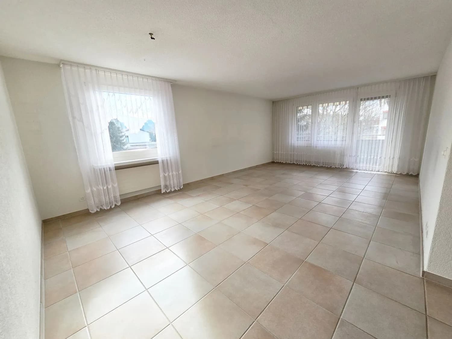 Attraktive 4.5-Zimmer-Eigentumswohnung an ruhiger Lage