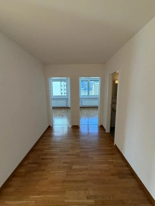 Schöne, helle 4-Zimmer-Wohnung mit Balkon & Bergsicht an zentraler Lage in Chur