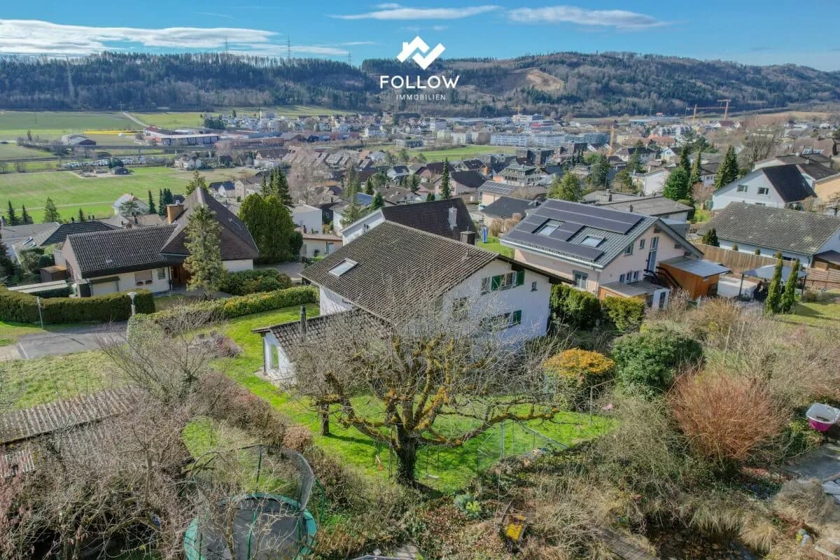 Wohnen mit Weitblick, Zweifamilienhaus an bester Hanglage