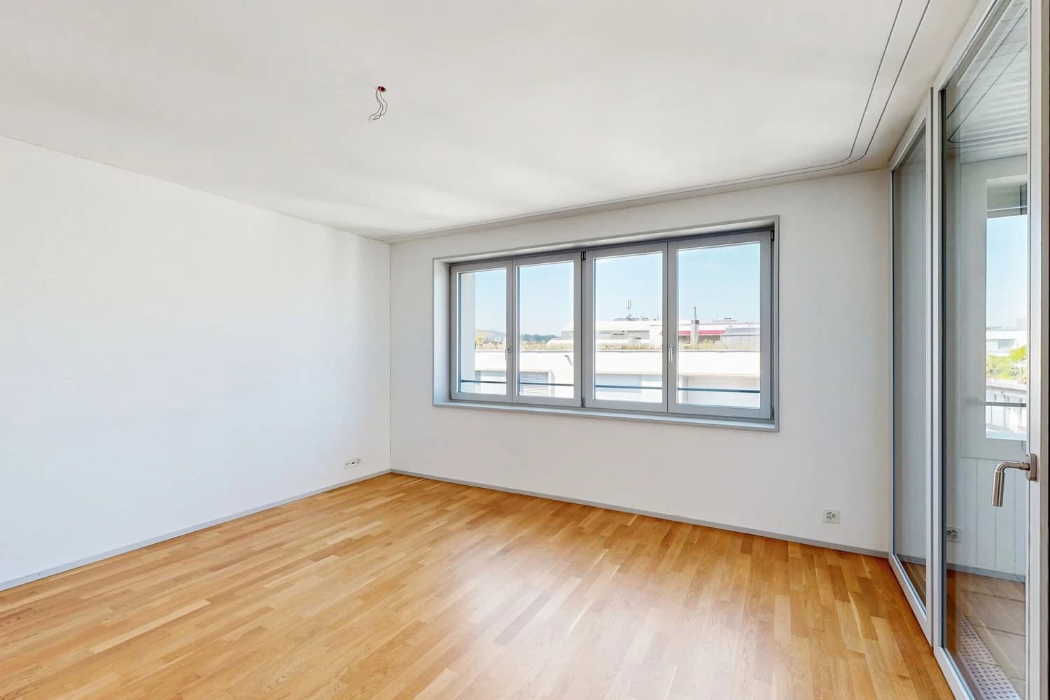 Moderne Wohnung im Zentrum von Zürich zu vermieten - befristet bis 30.09.2027