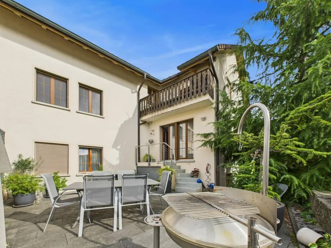 GARTENSITZPLATZ, EINLIEGEROPTION UND VIEL PLATZ