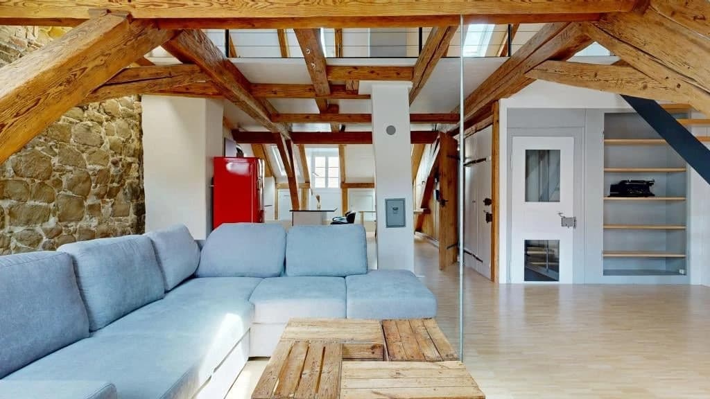 Gschichtsträchtigi Muure mit modernem Inneläbe ir Burgdorfer Autstadt