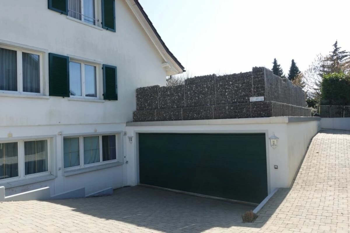 Einfamilienhaus mit grossem Garten