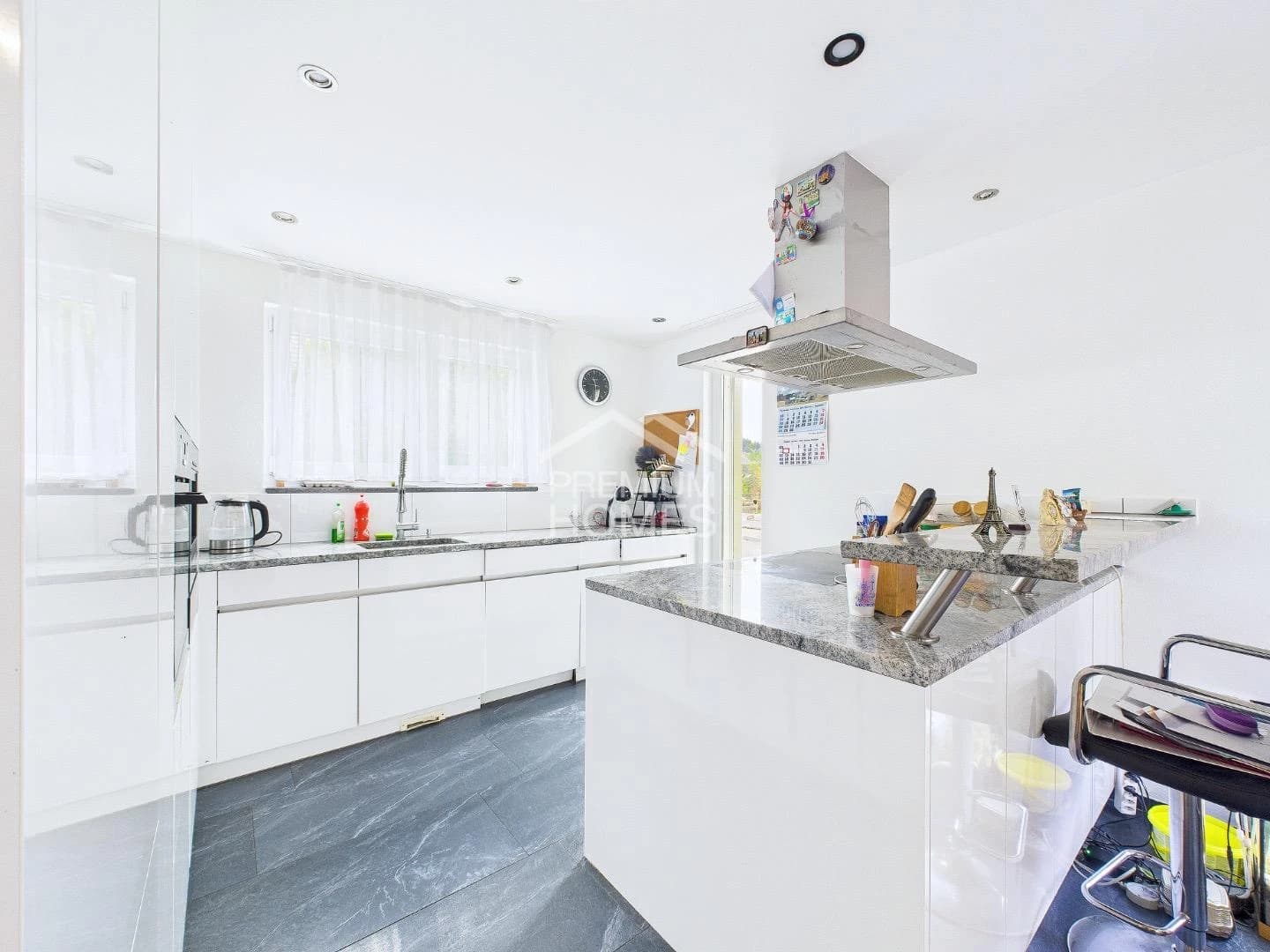 IHRE FAMILIE VERDIENT DAS BESTE