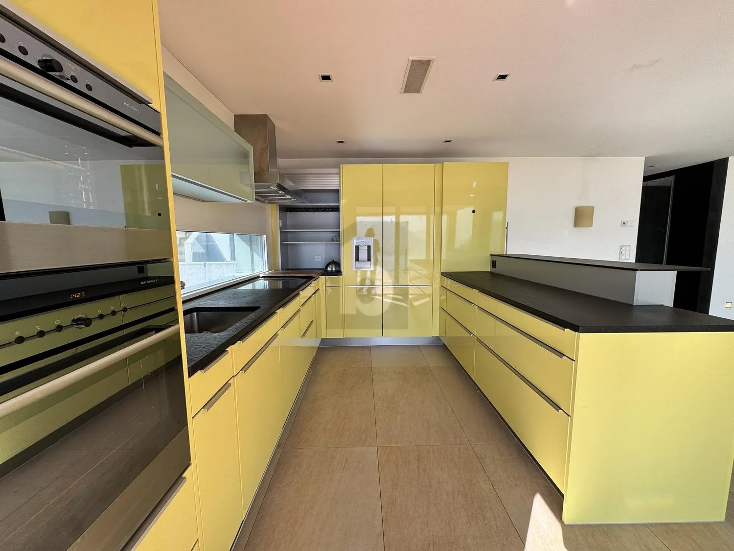 EXKLUSIVE AUSSICHT IN HERVORRAGENDER LAGE