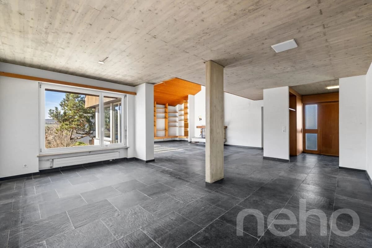 Panorama-Einfamilienhaus mit Blick auf das Kloster Mariastein
