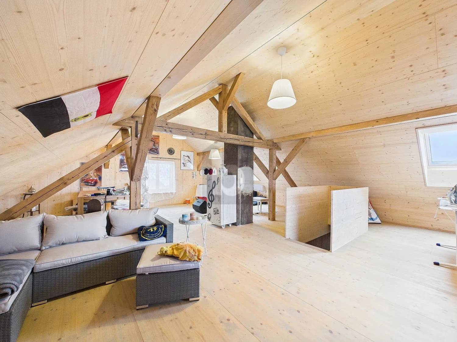 KERNSANIERT - RUHEPOL AN WALDRAND