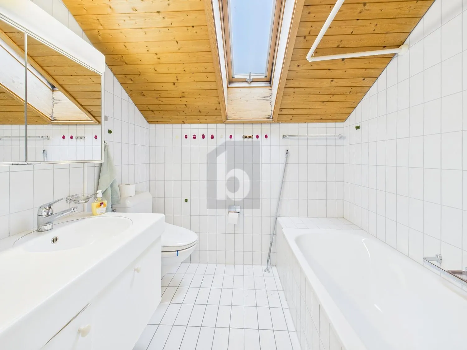 LICHTDURCHFLUTET, CHARMANT, FAMILIENFREUNDLICH