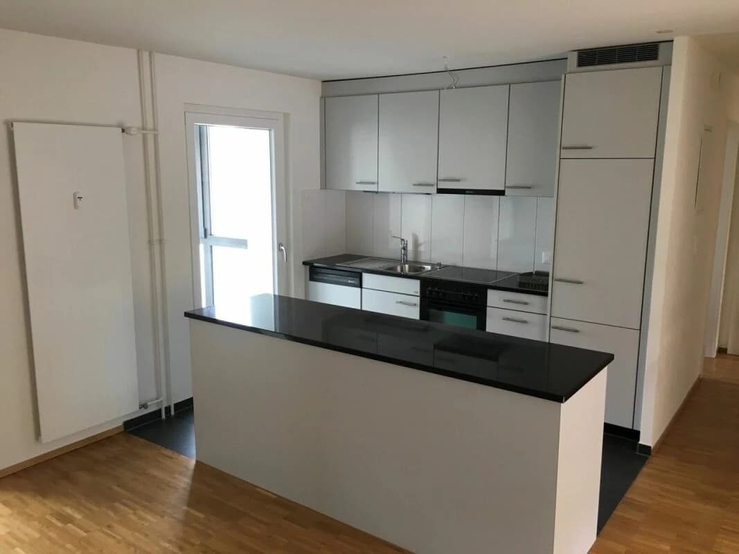 Liestal / 3.5 Zimmer Wohnung 2. OG links