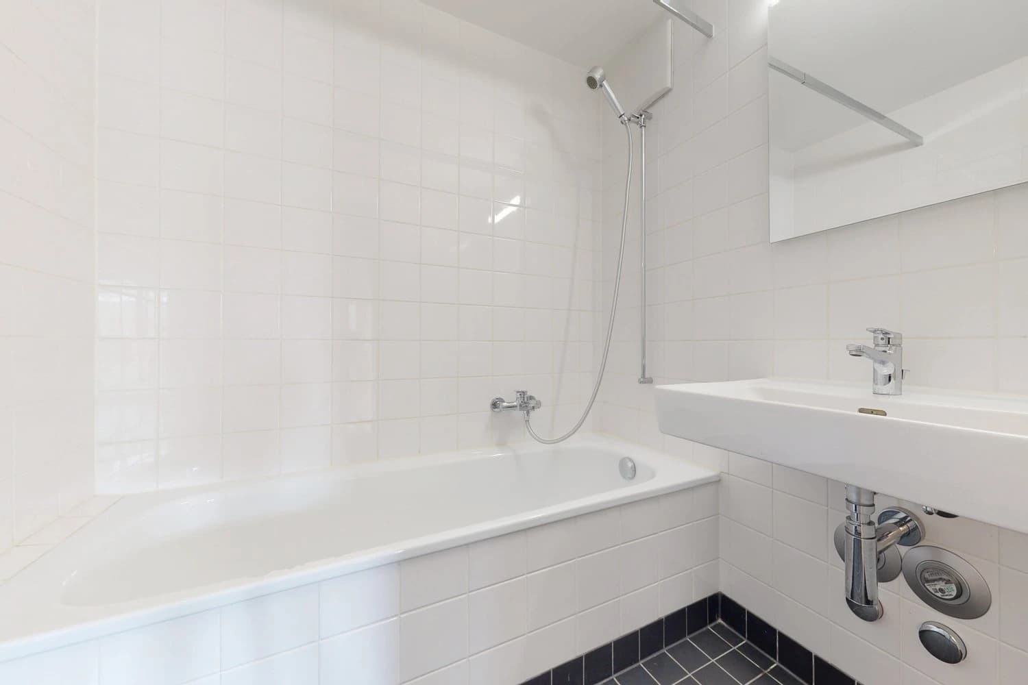 Modernes Wohnglück mit Balkon