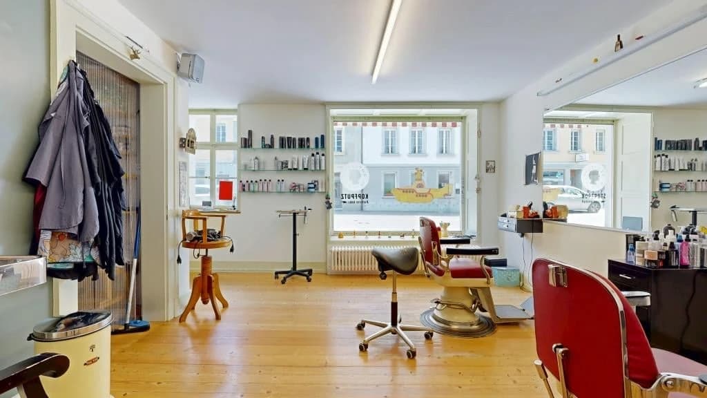 Gschichtsträchtigi Muure mit modernem Inneläbe ir Burgdorfer Autstadt