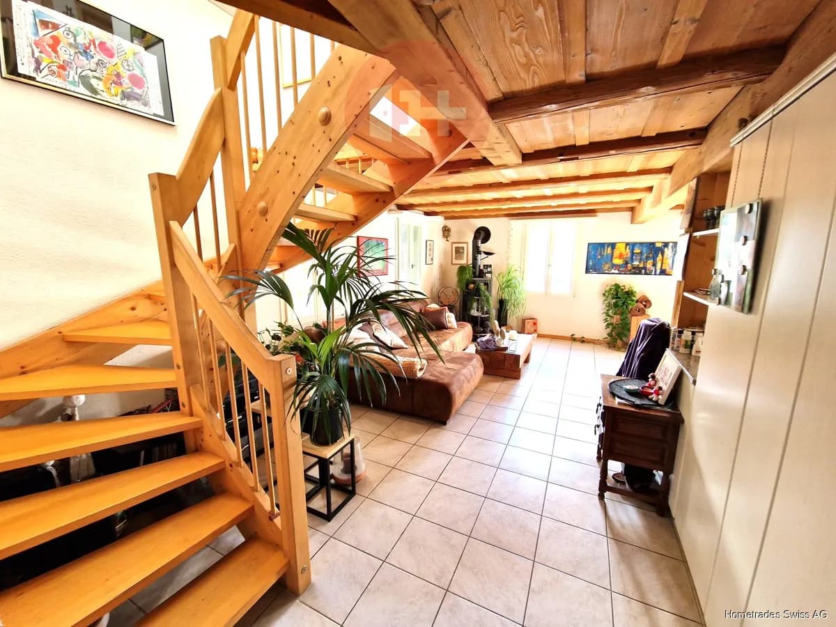 RUSTIKALES 5-ZIMMER BIJOU AUF 2 ETAGEN MIT SCHWEDENOFEN!