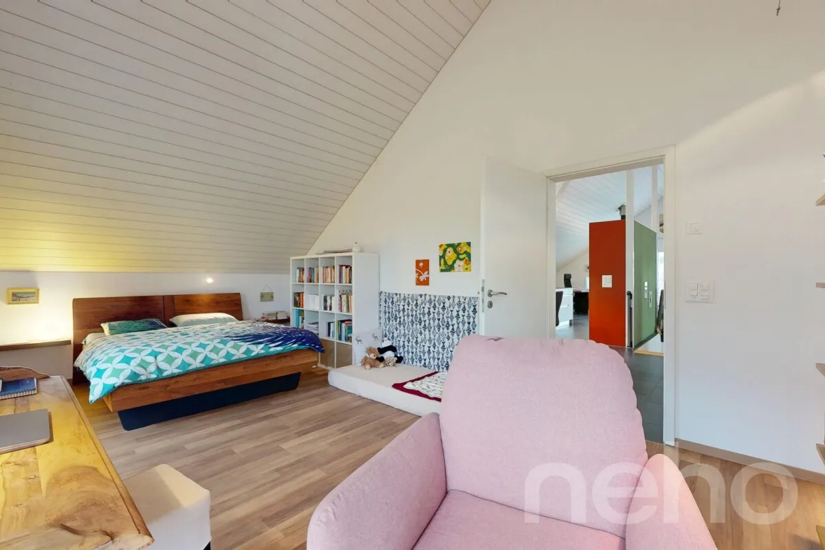 Moderne 2.5-Zimmer-Attikawohnung mit Terrasse und Weitsicht